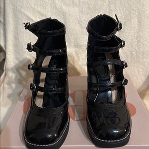 Gianni Bini Black Patent Strappy Heels